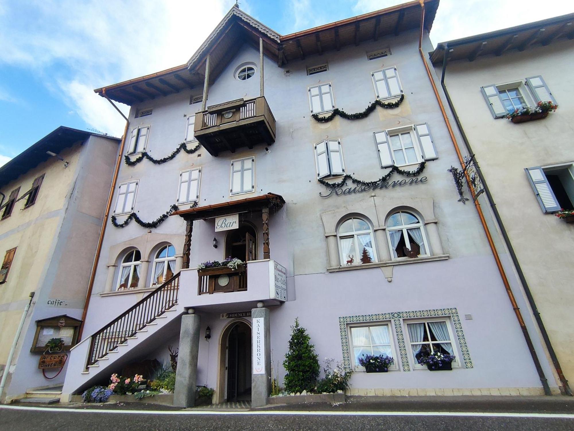 Kaiserkrone Charming Retreat Димаро Екстериор снимка